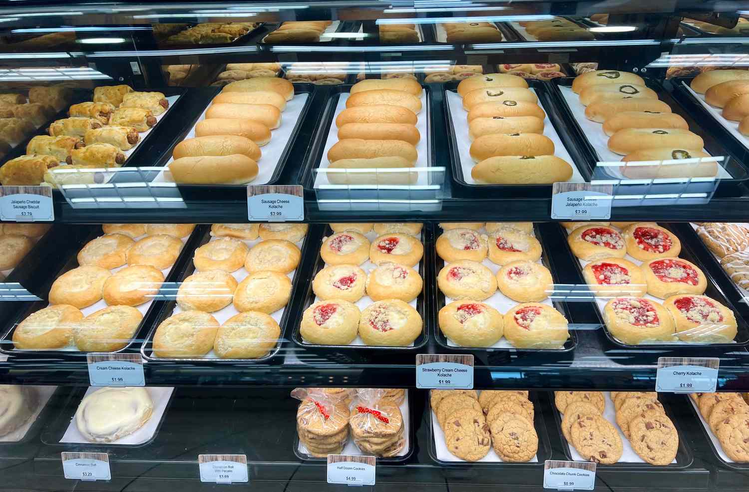 Buc-ees fresh Pastries